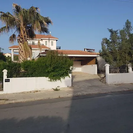 Sea Caves Villa