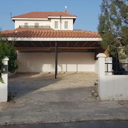 Villa Sea Caves