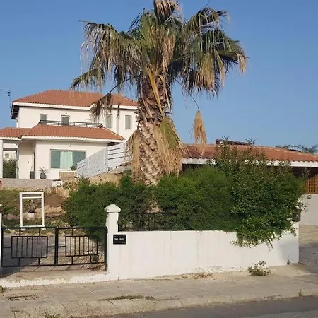 Sea Caves Villa